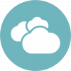 Illustration von weißen Wolken auf hellblauem Hintergrund